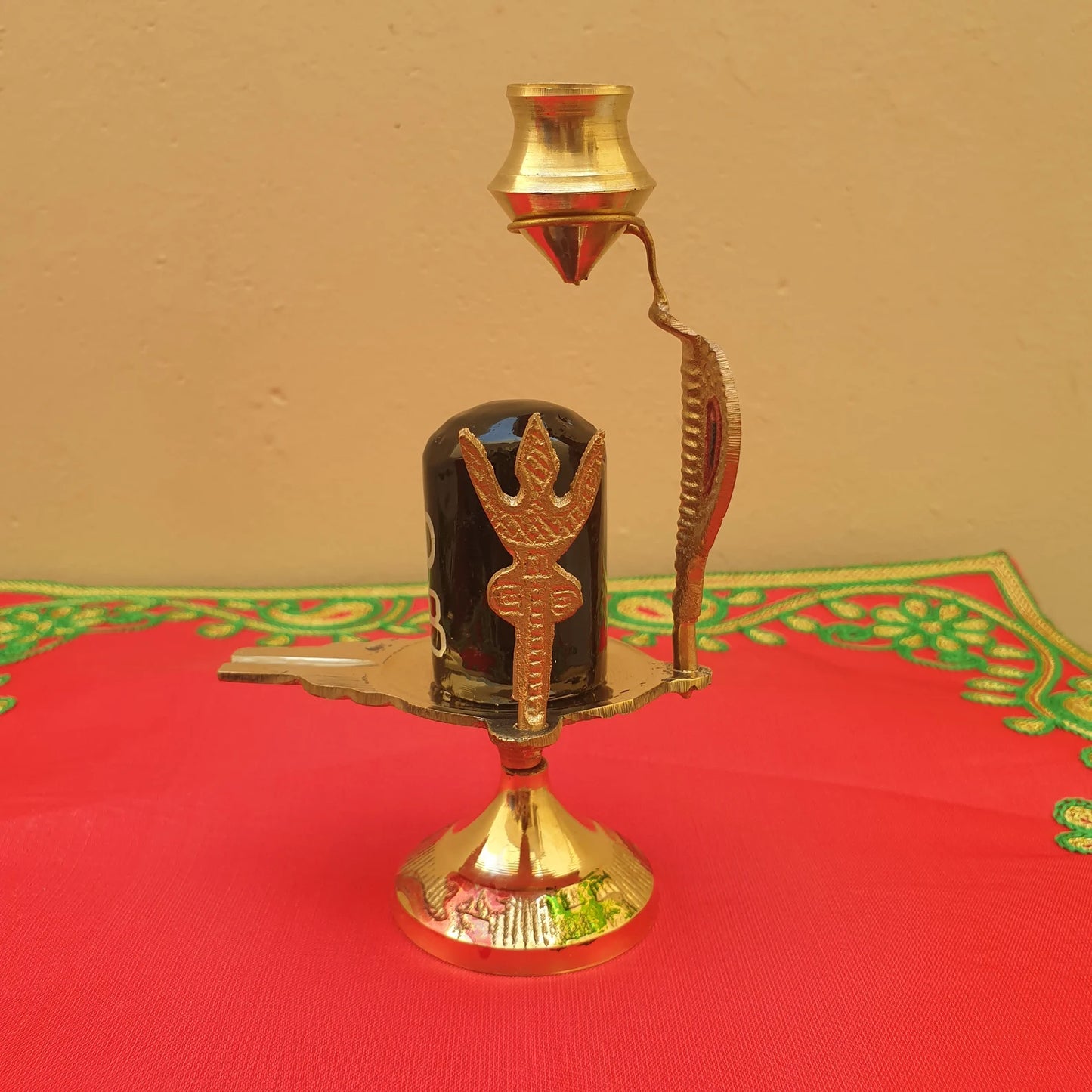 Lord Shiva Lingam Stand with Water Fountain for Home Temple Pooja